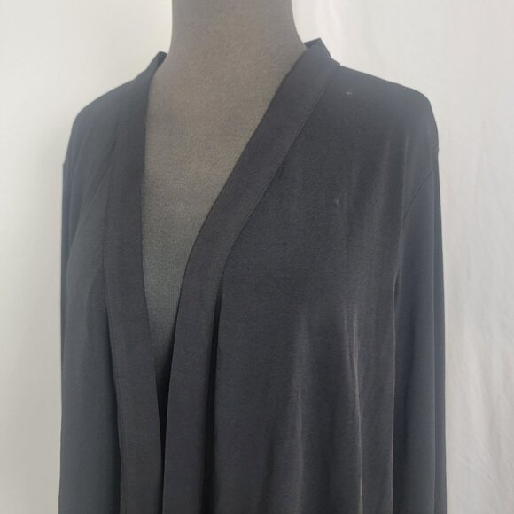 CK Calvin Klein Long Sleeve Women's Sweater Top Black Short Length Size 2X New - Picture 2 of 6